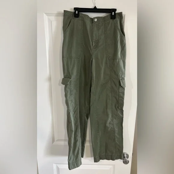 Abercrombie & Fitch Sage Green Cargo Pants - Picture 2 of 4